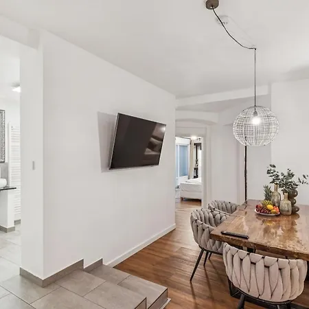 Appartement Luxus-apartment Zentral 3 Sz, Platz Fuer 6 Cologne