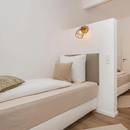 Luxus-apartment Zentral 3 Sz, Platz Fuer 6 Κολωνία
