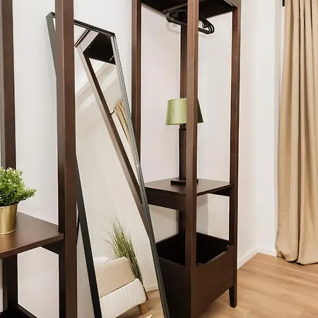 Luxus-apartment Zentral 3 Sz, Platz Fuer 6 * Cologne