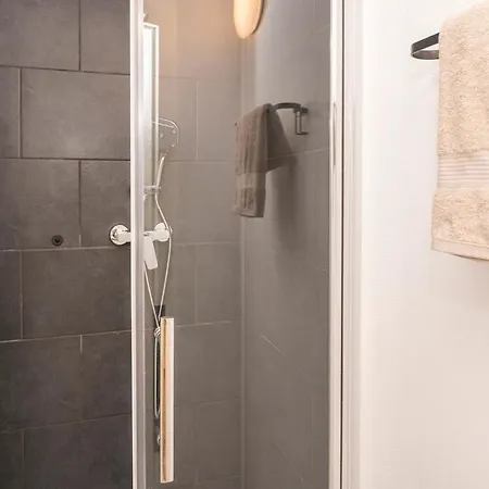 Appartement Luxus-apartment Zentral 3 Sz, Platz Fuer 6